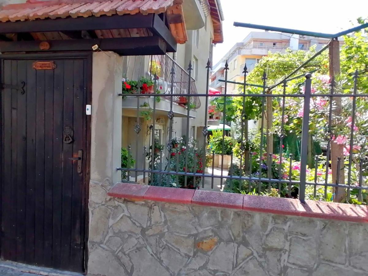 אובזור Guest House Sokratovi מראה חיצוני תמונה