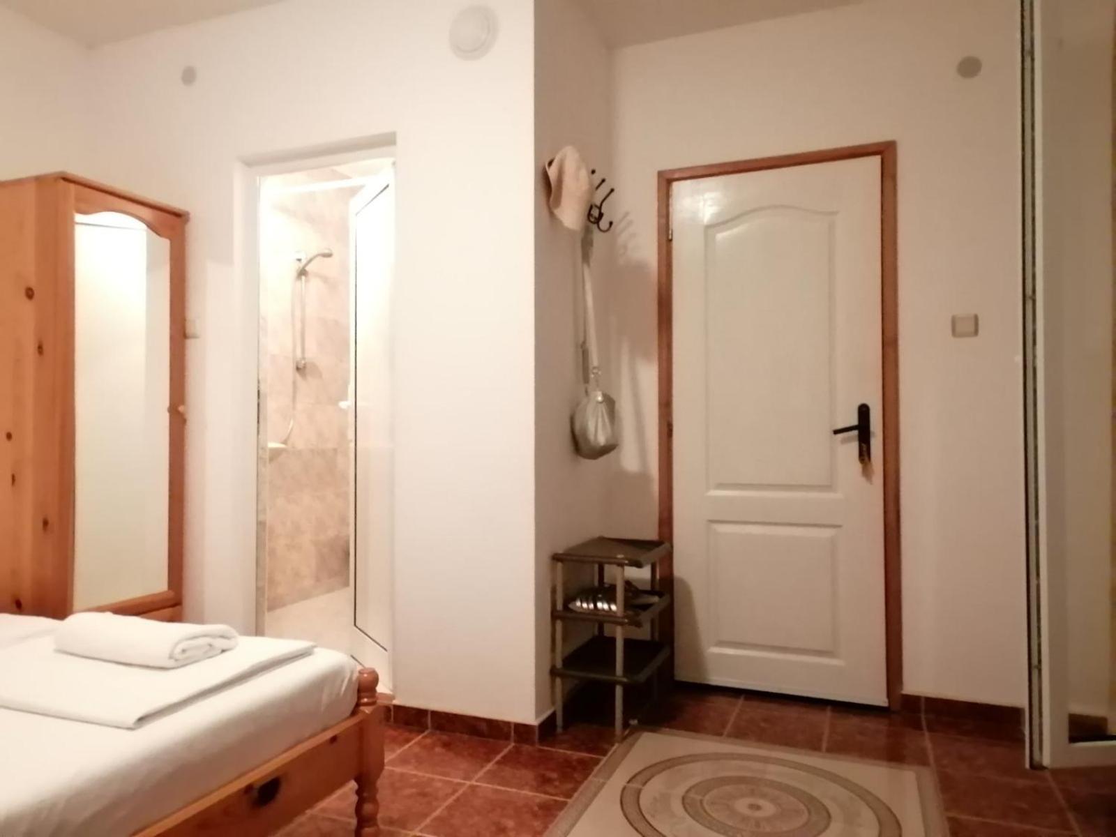 אובזור Guest House Sokratovi מראה חיצוני תמונה