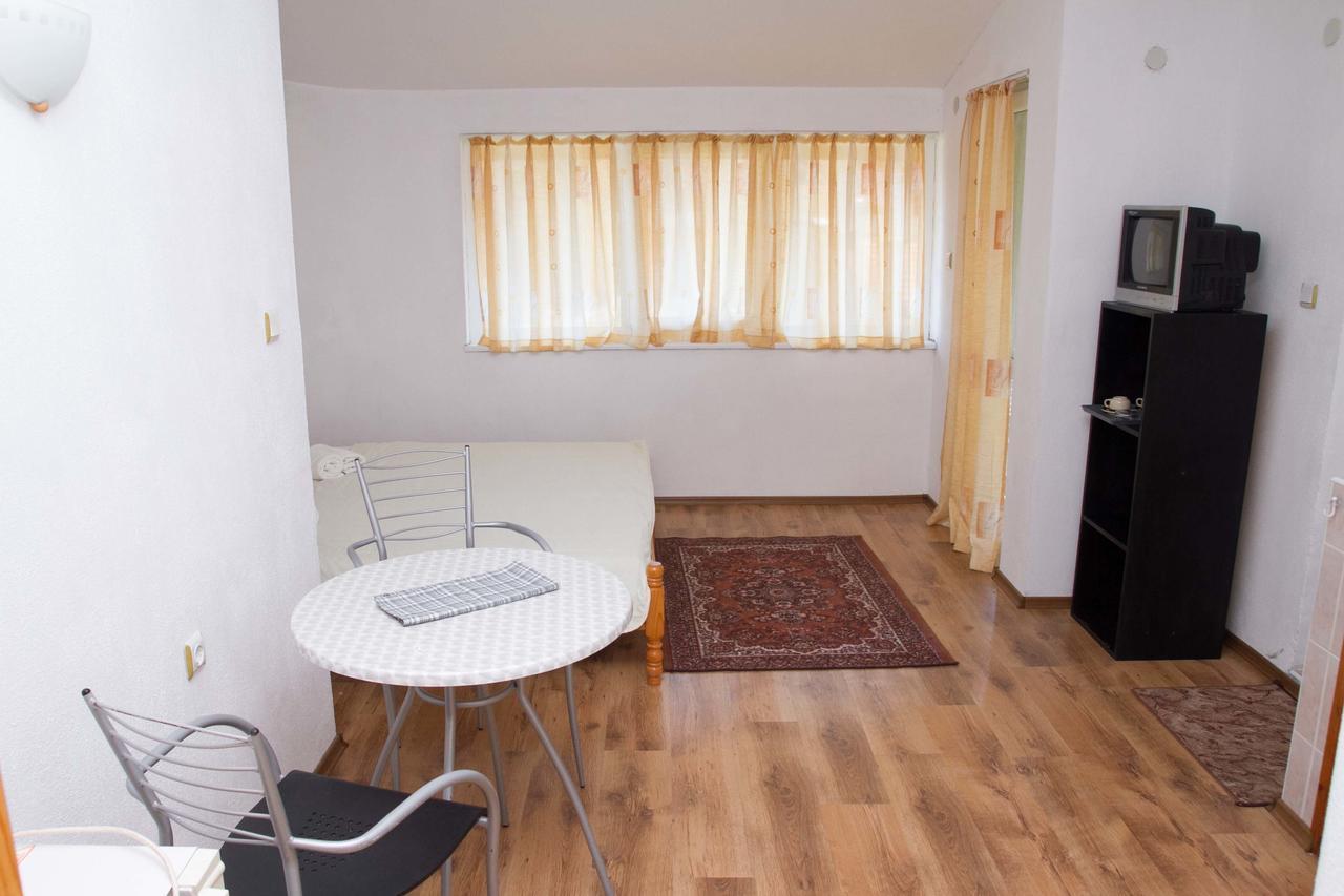 אובזור Guest House Sokratovi מראה חיצוני תמונה