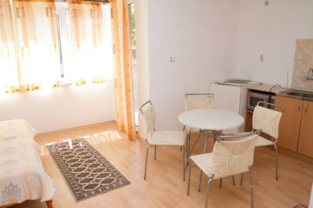 אובזור Guest House Sokratovi מראה חיצוני תמונה