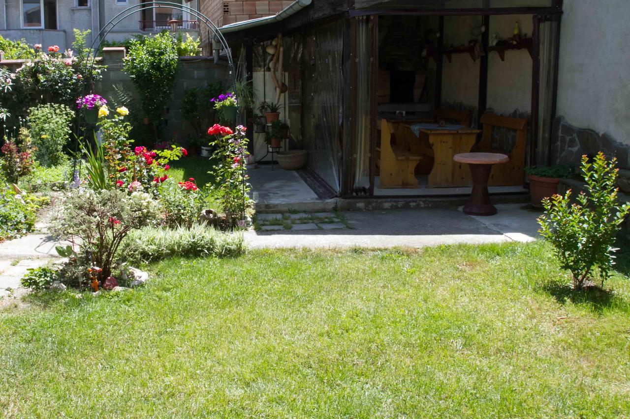 אובזור Guest House Sokratovi מראה חיצוני תמונה
